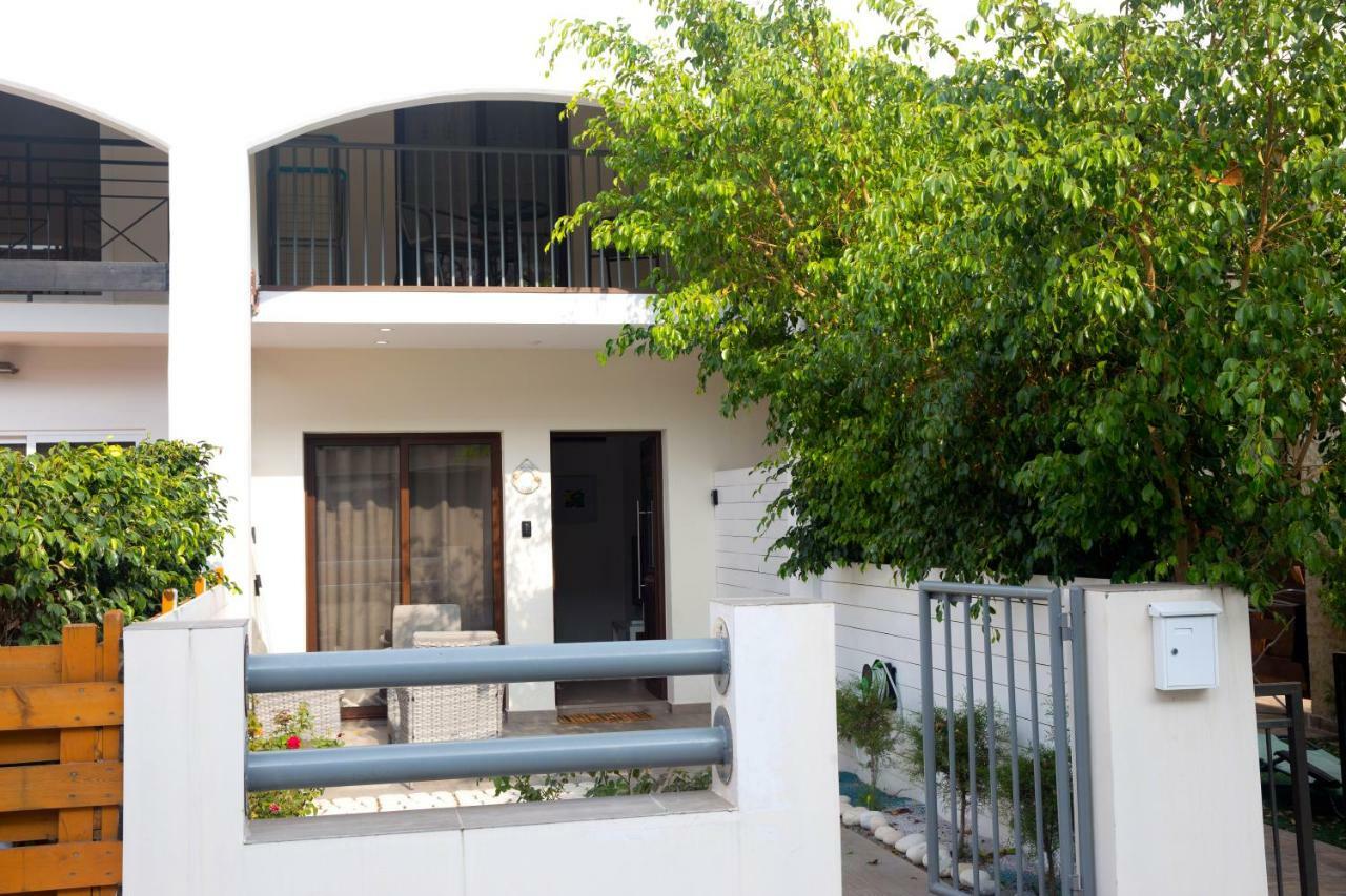 Galatex Beach Living By Trulycyprus 利马索尔 外观 照片