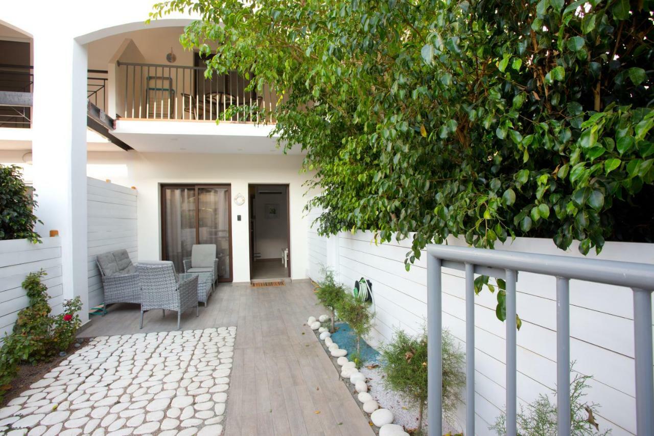 Galatex Beach Living By Trulycyprus 利马索尔 外观 照片